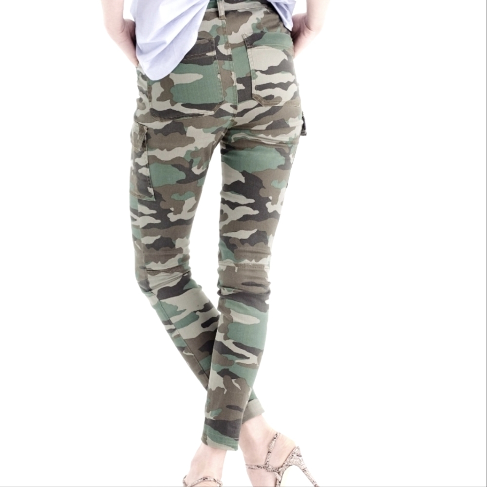 J. Crew toothpick cargo camo pants